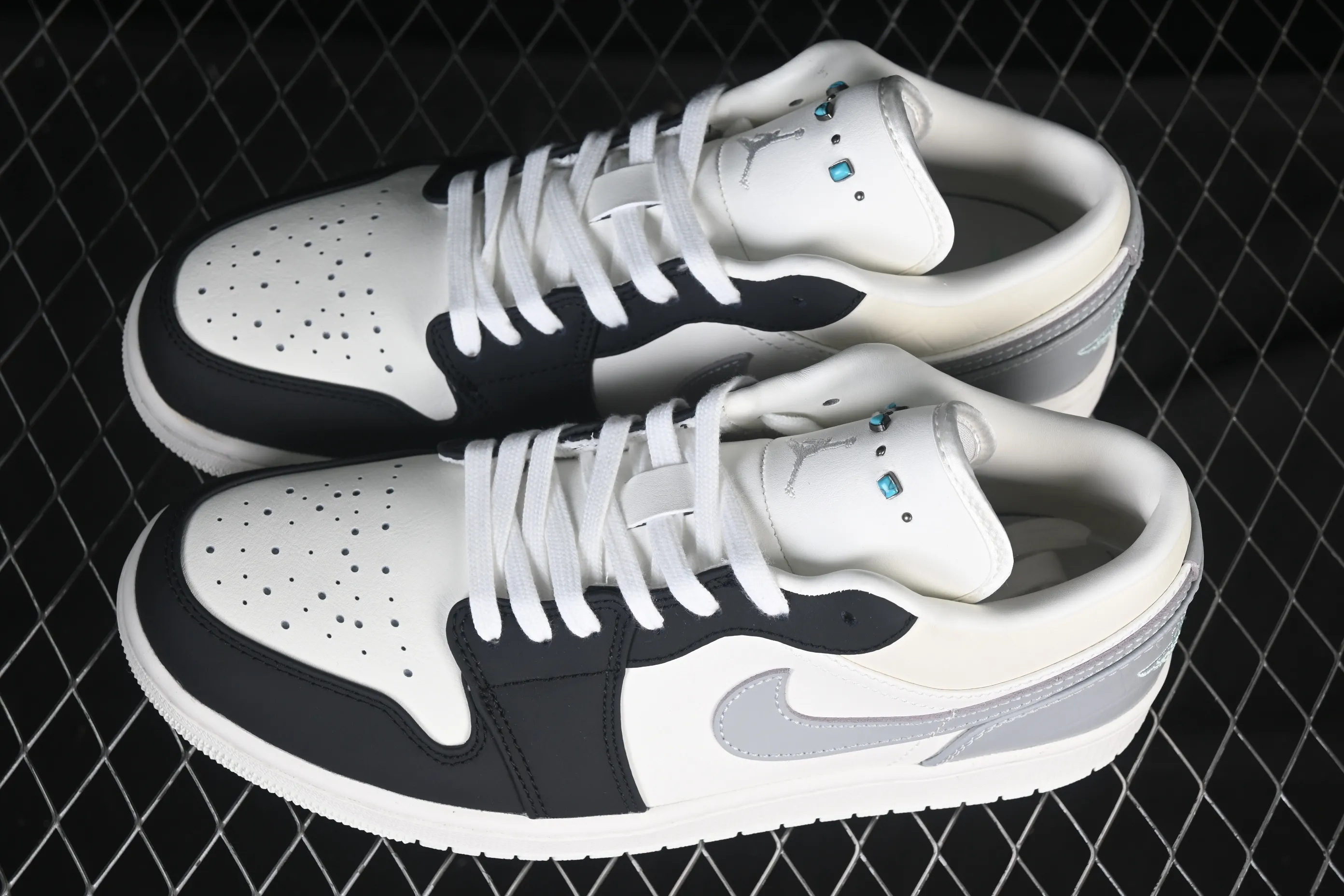All categories Air Jordan Jordan series basketball shoes Air Jordan 1 Low G version pure original Air Jordan 1 Low AJ1 Joe 1 turquoise low-top retro culture basketball shoes IO2242-101